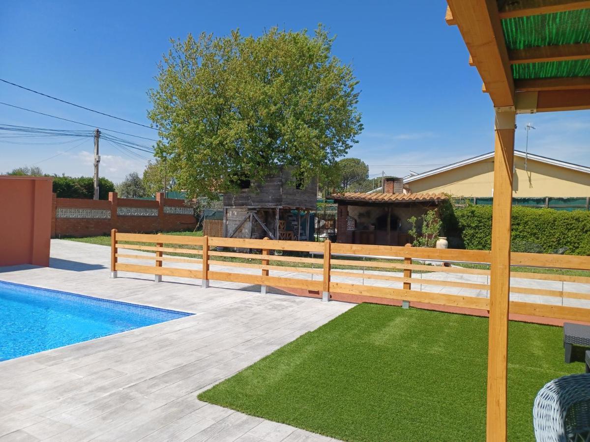 Villa Piscina De Sal Barbacoa Wifi, Parking Gratis, 3 Min Pga Casa El Roble Gerona Exterior foto