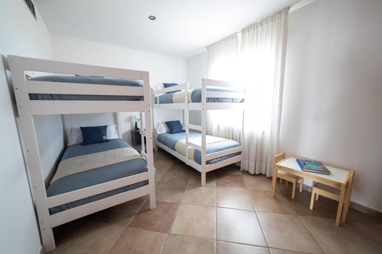 Villa Piscina De Sal Barbacoa Wifi, Parking Gratis, 3 Min Pga Casa El Roble Gerona Exterior foto